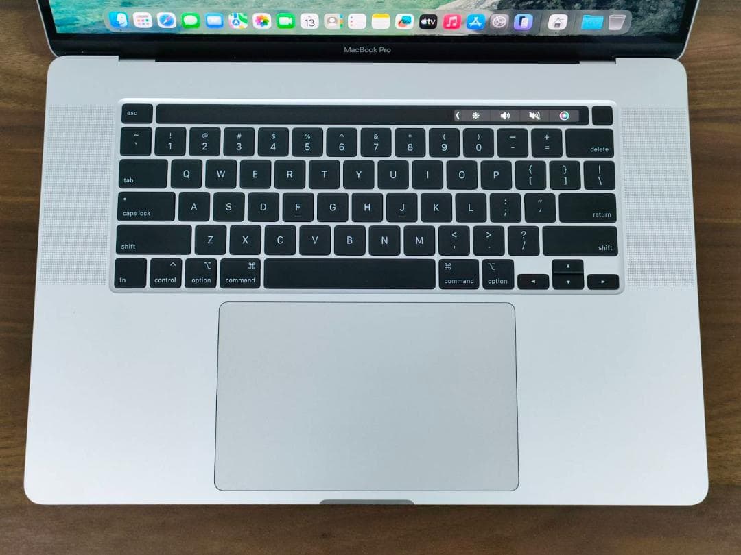 充電39 MacBook Pro 2019 16型 i7 512G USキ-E4