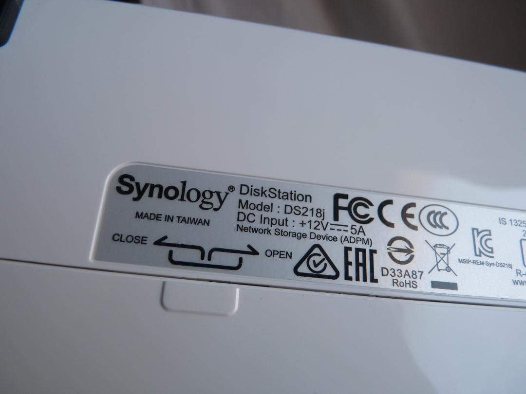 外付けハードディスク・ドライブ Synology DS218j NAS /Seagate ST1000DM010