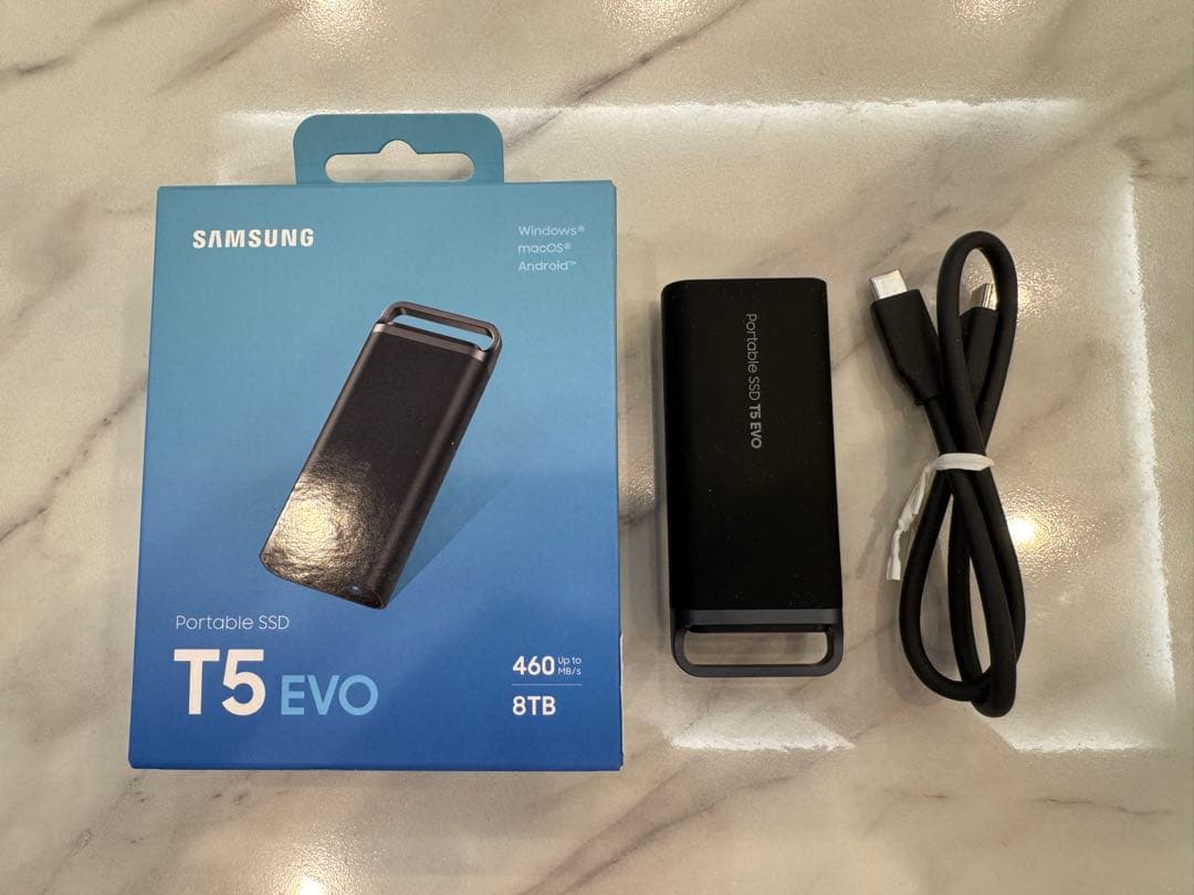 【ほぼ新品】8TB SSD T5 EVO Samsung No.1