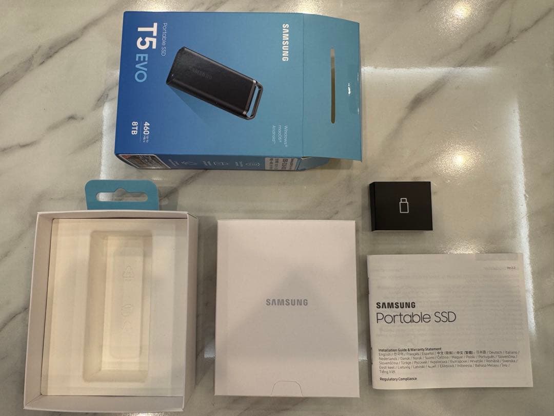 【ほぼ新品】8TB SSD T5 EVO Samsung No.1