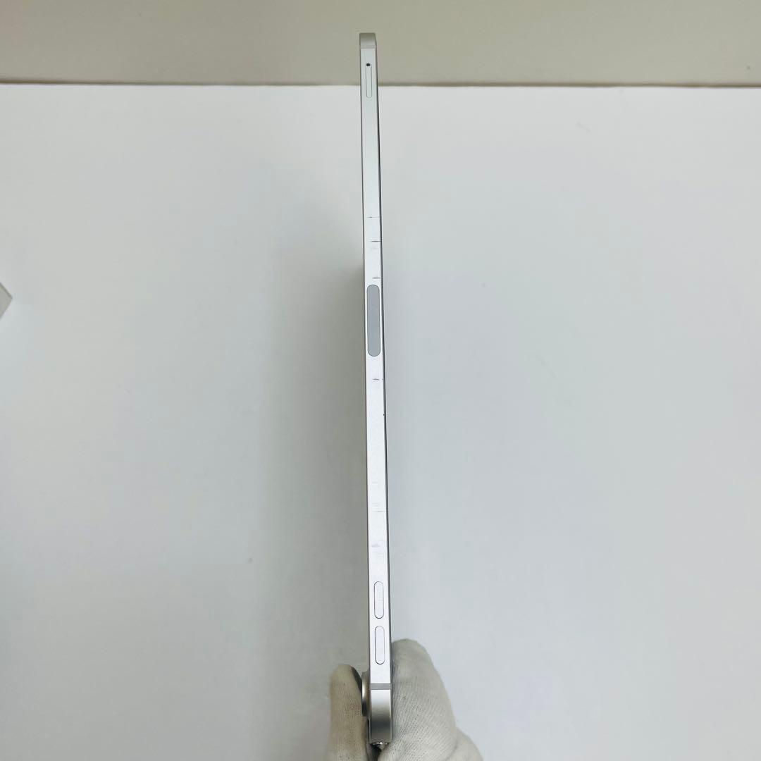 iPad Air 第4世代 64GB Wi-fi + Cellular 81%