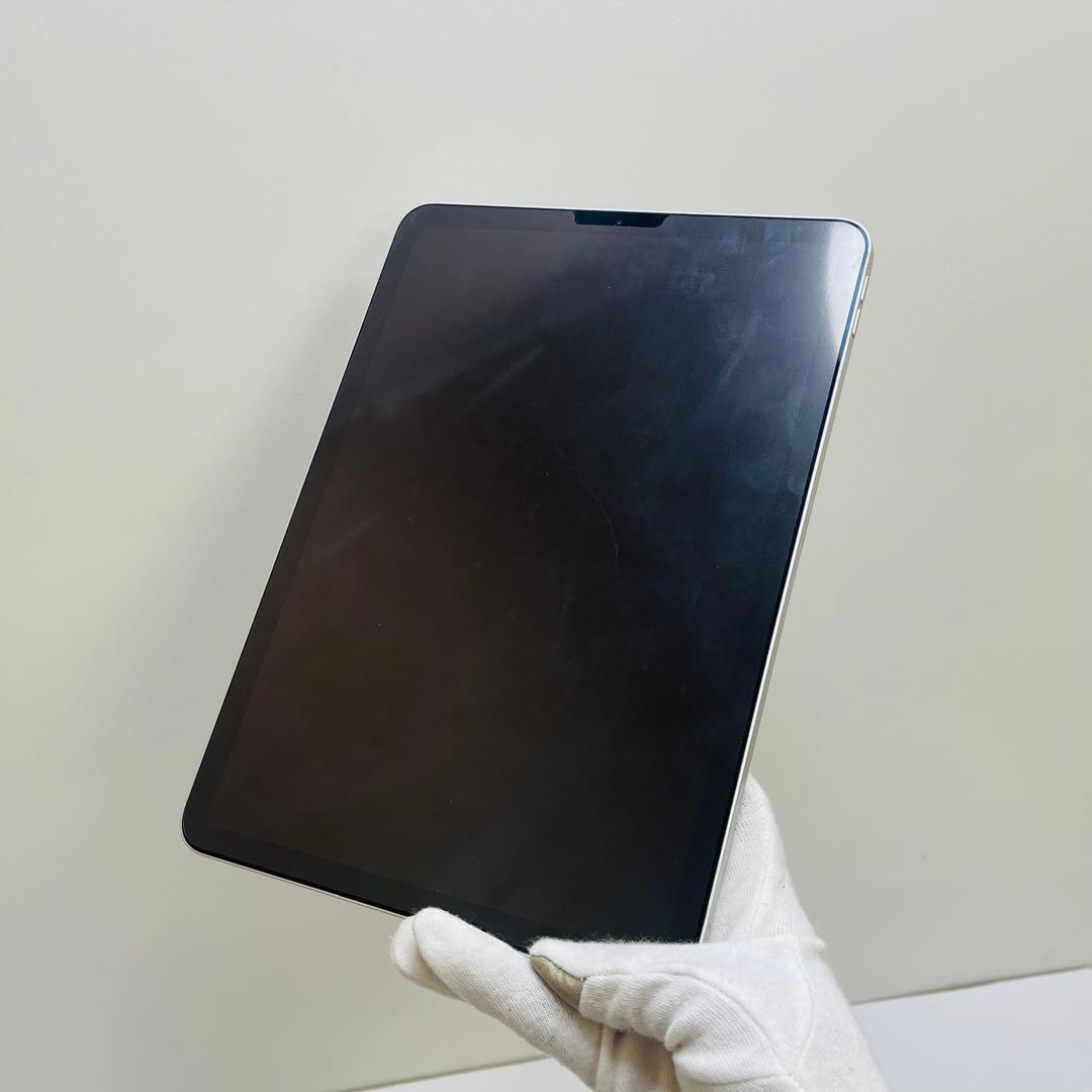 iPad Air 第4世代 64GB Wi-fi + Cellular 81%