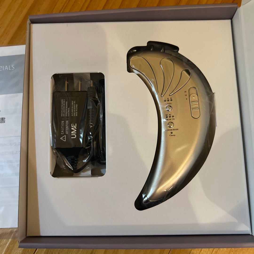 B by C Core Wave 美顔器