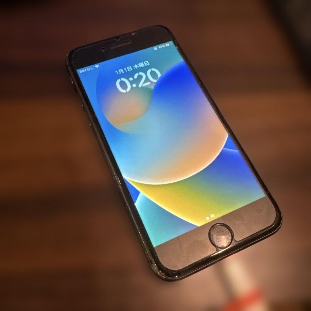 iPhone8 A1906 256GB 本体