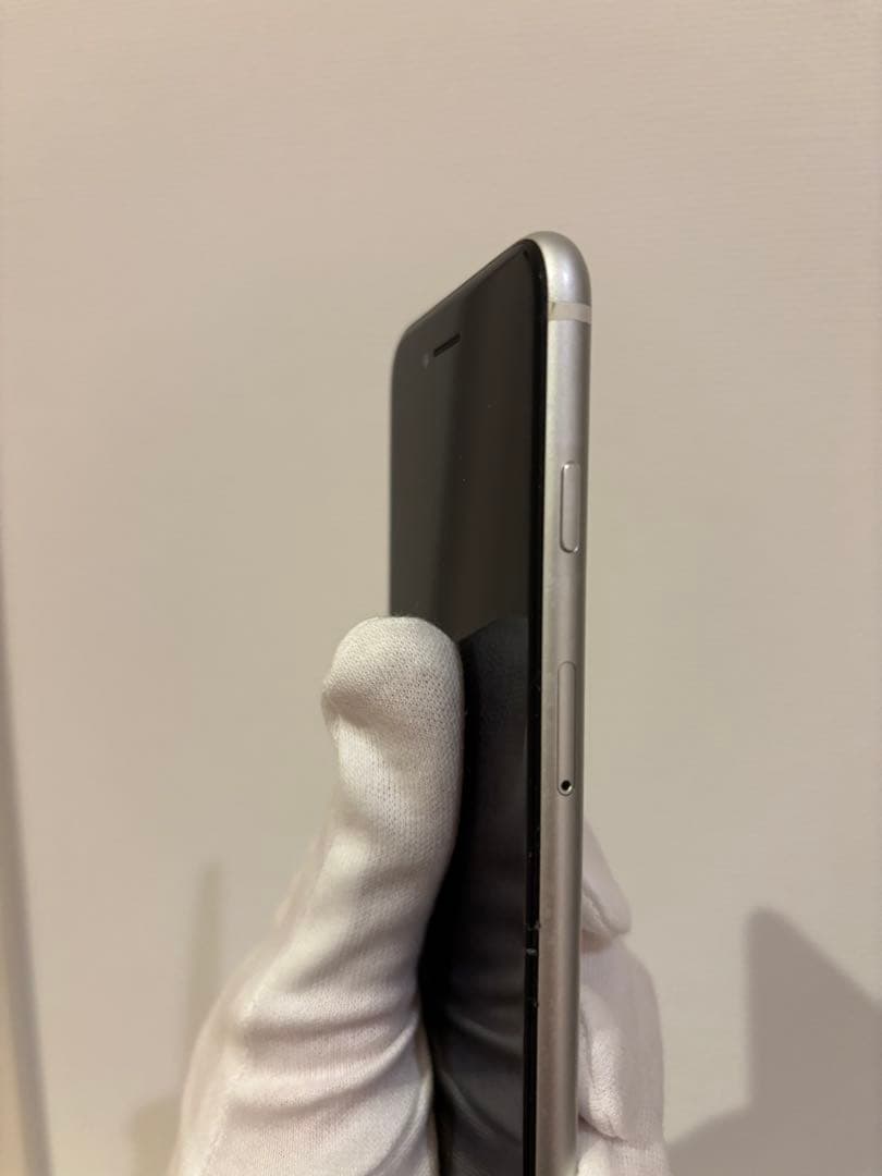 iPhone SE 64GB ホワイト｜SIMフリー｜バッテリー76%