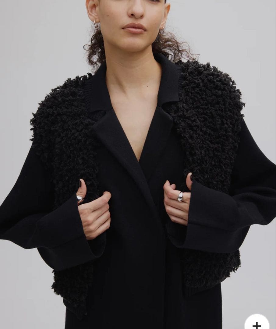 ジャケット・アウター UND COMPACT BOA KNIT VEST