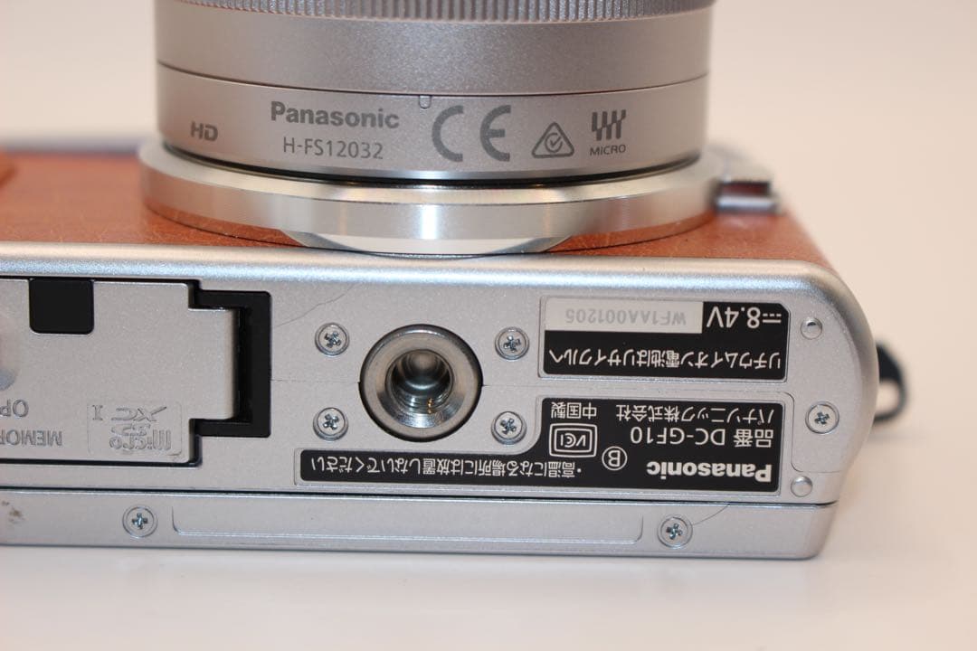 ★お買い得！新品級ショット数33回★ LUMIX DC-GF10 レンズキット