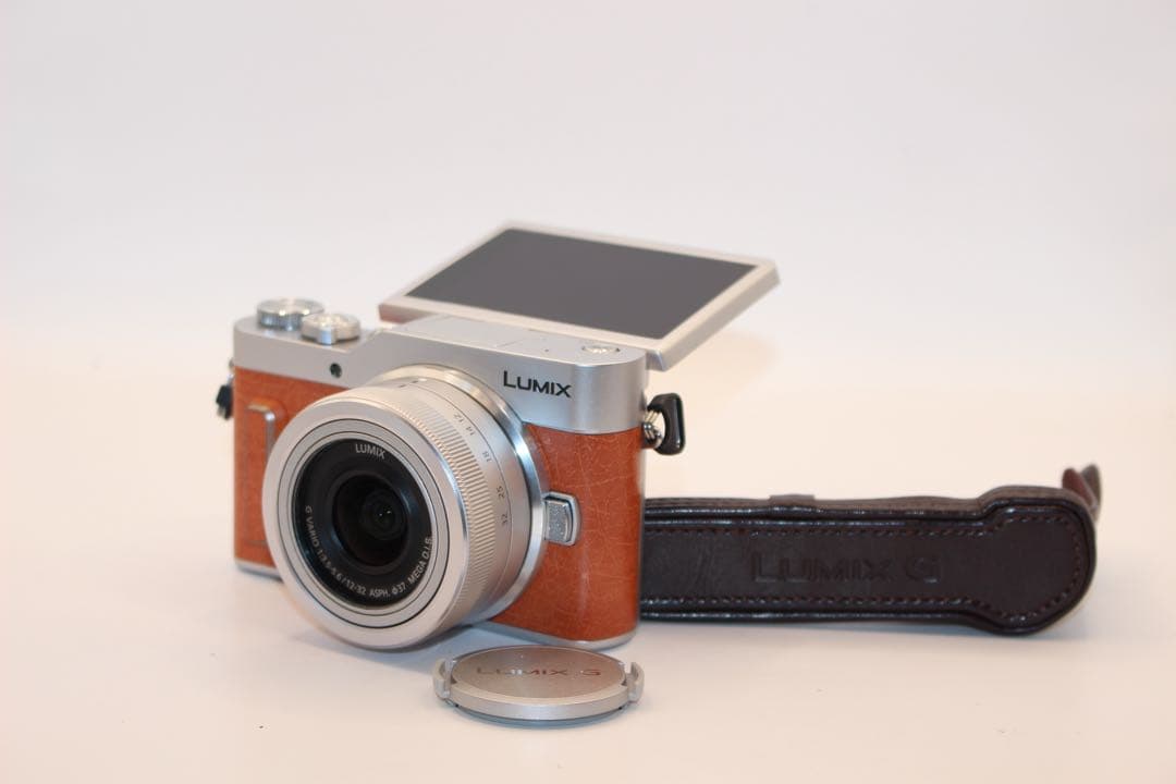 ★お買い得！新品級ショット数33回★ LUMIX DC-GF10 レンズキット