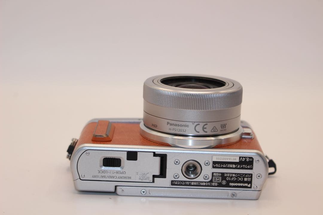 ★お買い得！新品級ショット数33回★ LUMIX DC-GF10 レンズキット