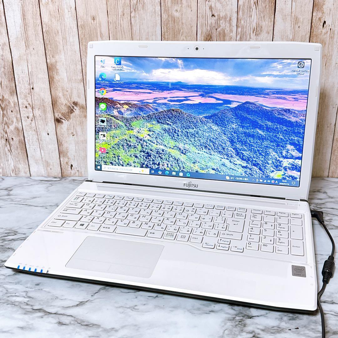 【超美品】すぐ使えるパソコンPC✨高性能i7＆SSD/メモリ16GB✨カメラ付き