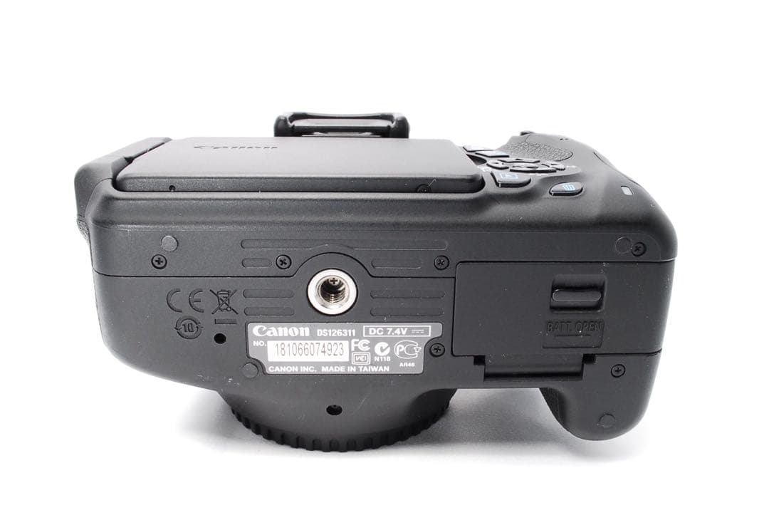 Canon kiss X5 一眼レフ☆望遠付きWレンズ☆付属品付きすぐ使える☆