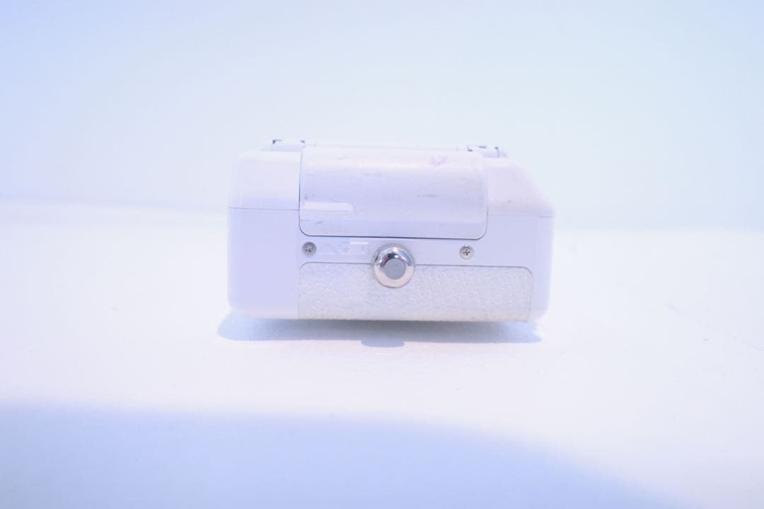 FUJIFILM NATURA CLASSICA コンパクトカメラ　ホワイト