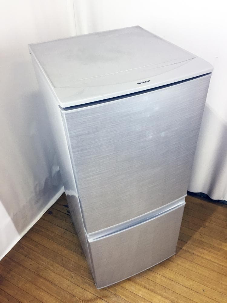 玄関前★2019年中古★SHARP 137L 2ドア 冷蔵庫【SJ-14E-S】