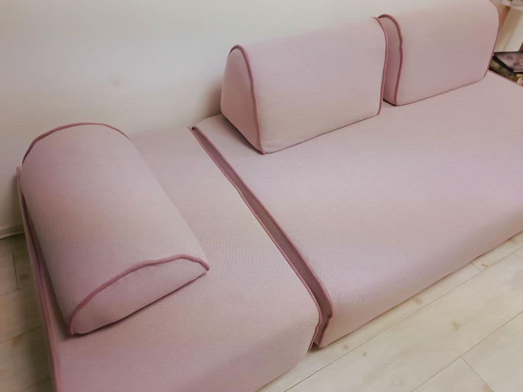 francfrancかわいいピンクソファ 背もたれ付き