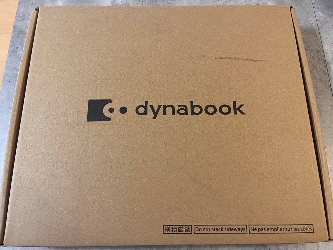 新品未使用品 最安値 dynabook T6 P1T6XPEG ゴールド