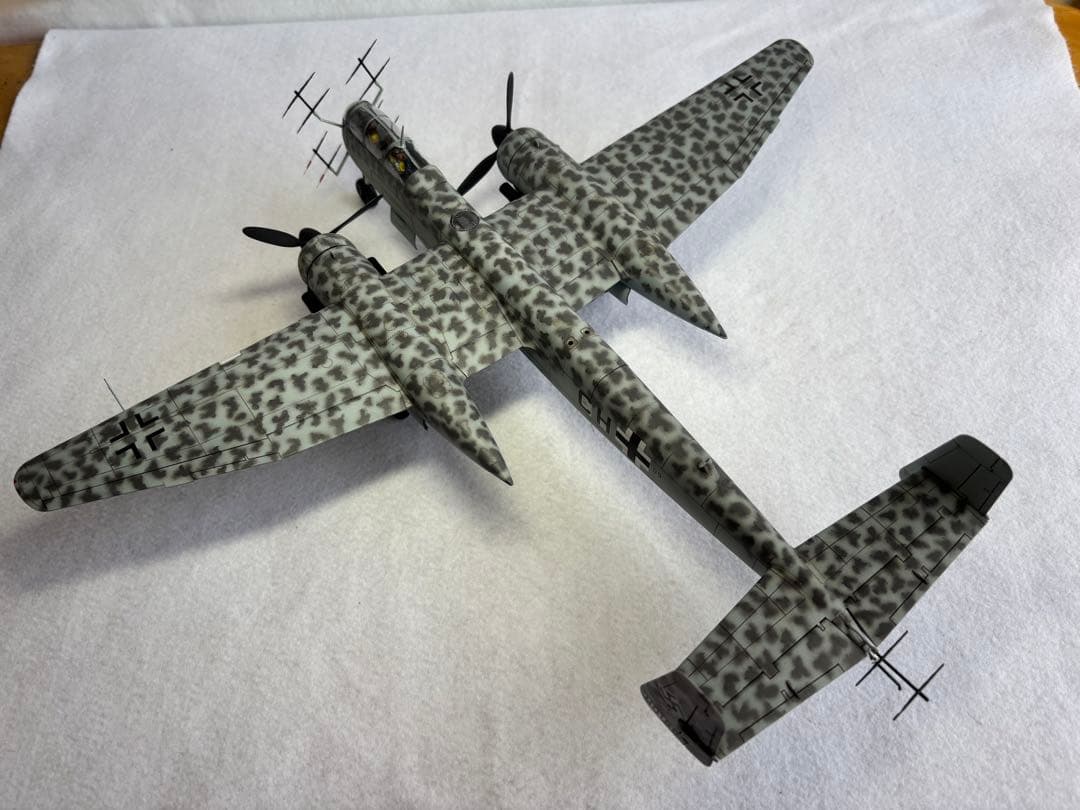1／48ドイツ空軍ハインケルHe219Aウーフー夜間戦闘機プラモデル完成品