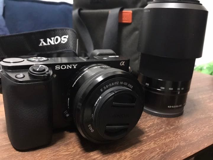 超美品！sony a6000ダブルズームレンズキット 三脚セット ミラーレス一眼