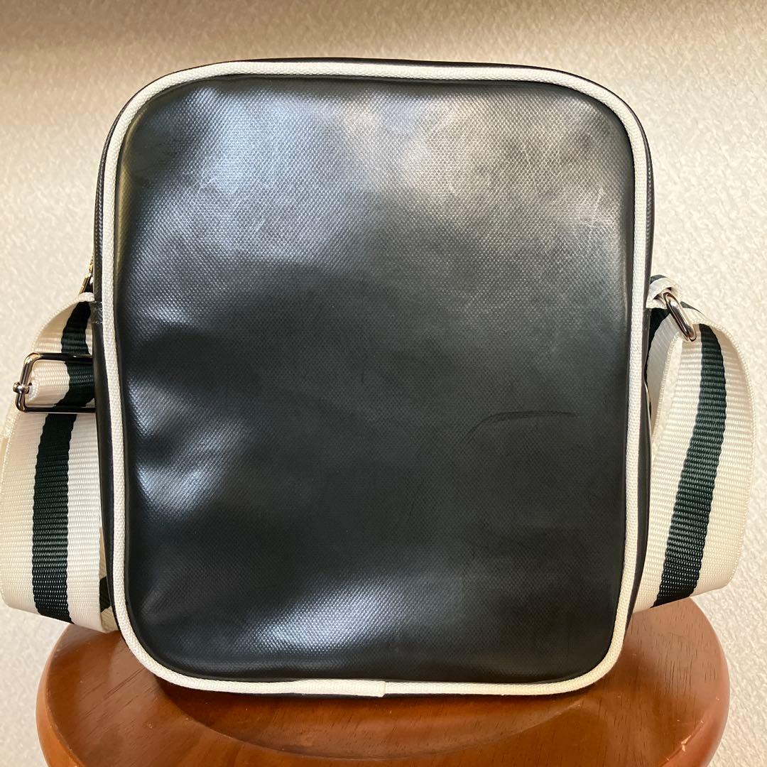 【美品】 FRED PERRY フレッドペリー Classic Side Bag