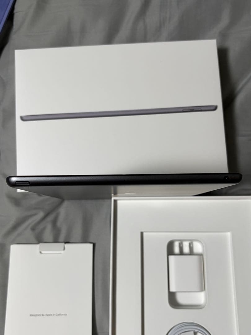 Apple iPad 第9世代 64GB （純正Smart Cover付き)