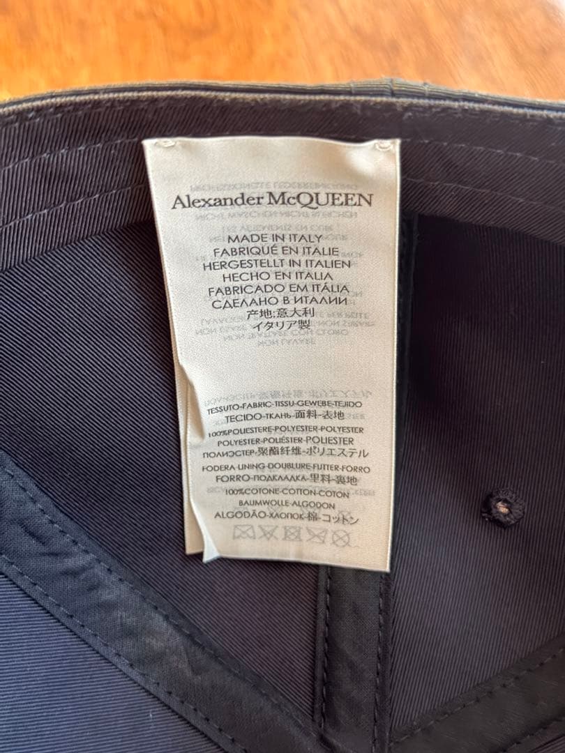 MサイズAlexander McQueen ブラックベースボールキャップ