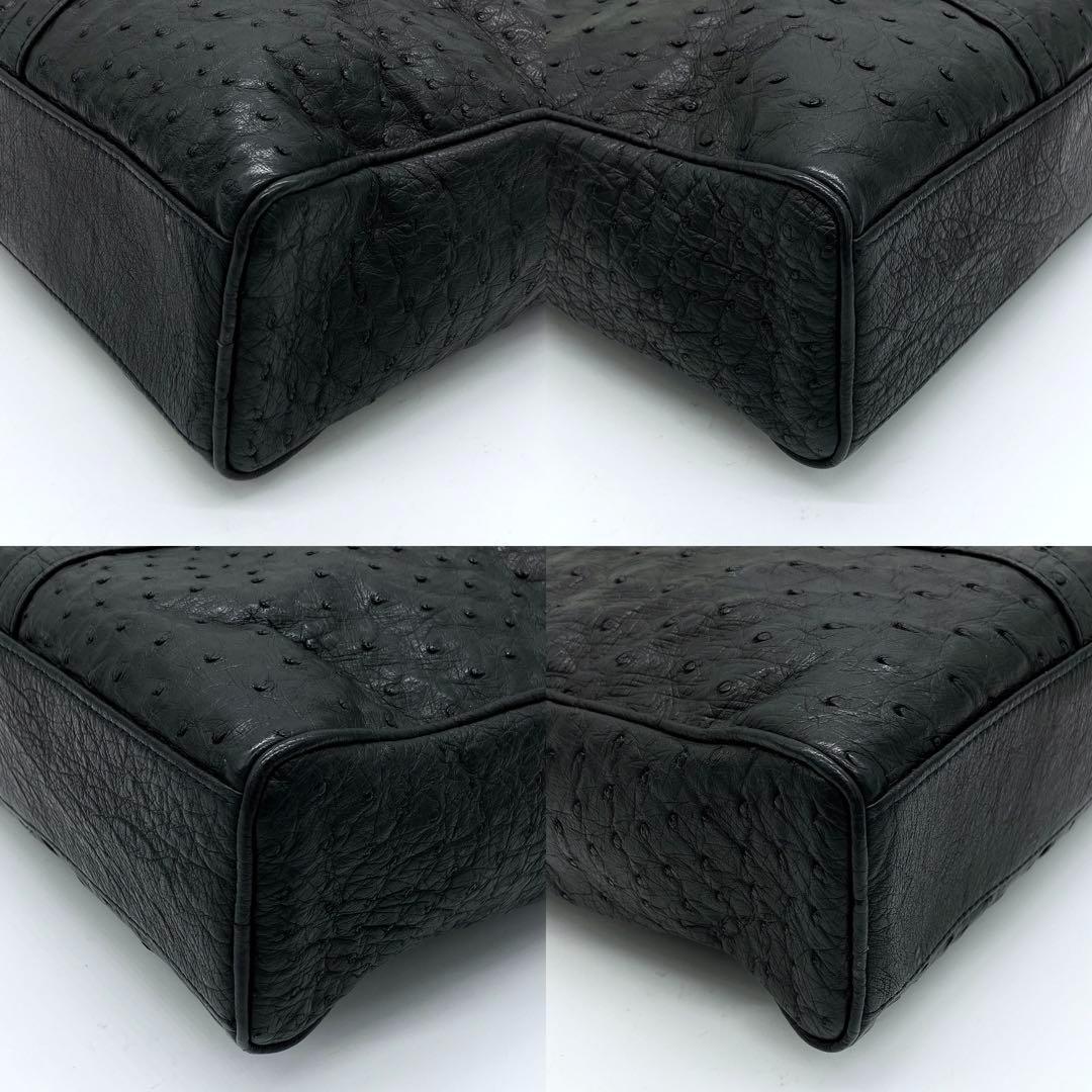 美品【オーストリッチ本革】ビジネスバッグ　ゴールド金具　ブラック