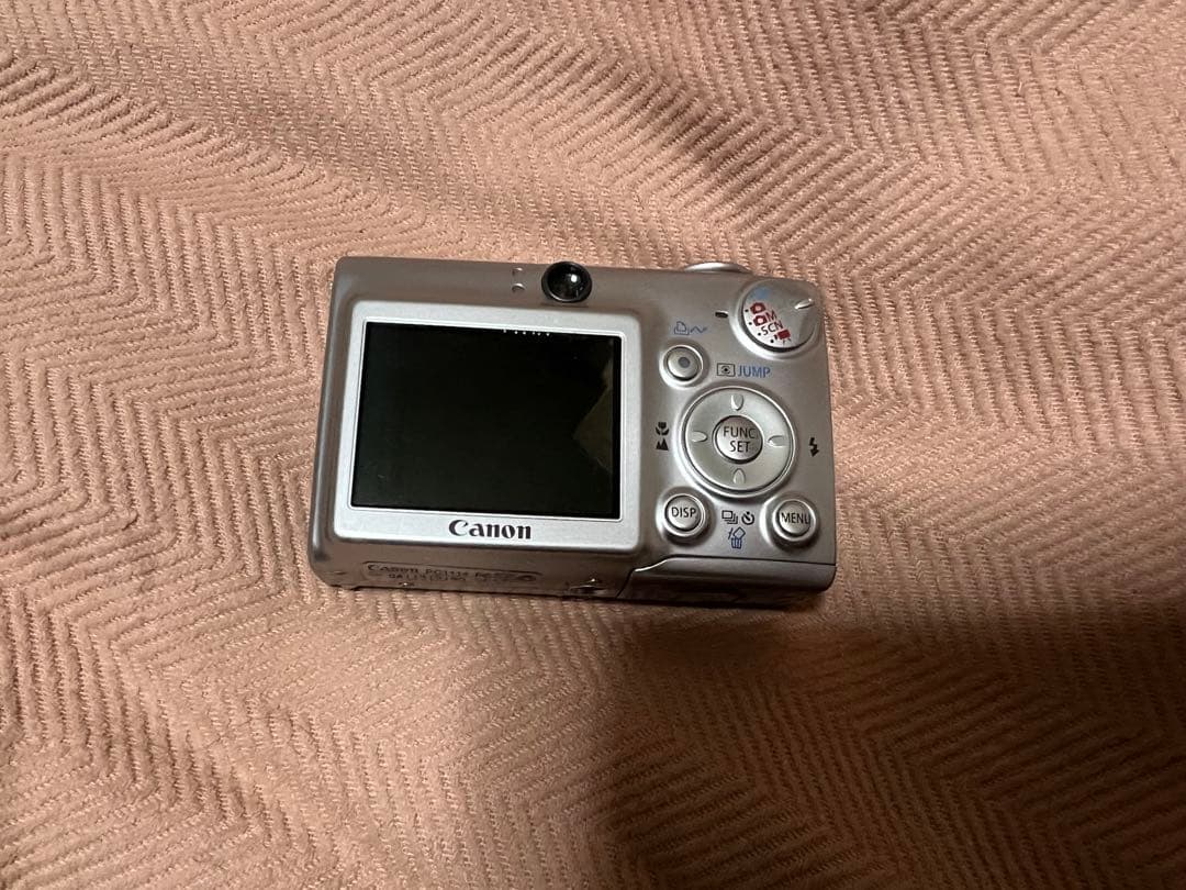 CANON キヤノン　IXY DIGITAL 600 デジタルカメラ