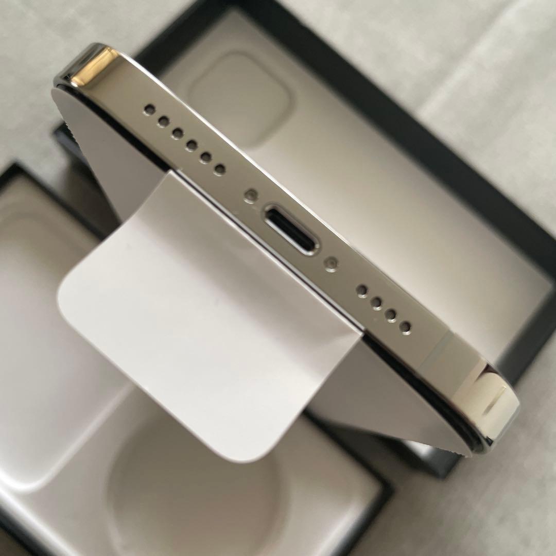 iPhone 13 Pro Max 256GB シルバー