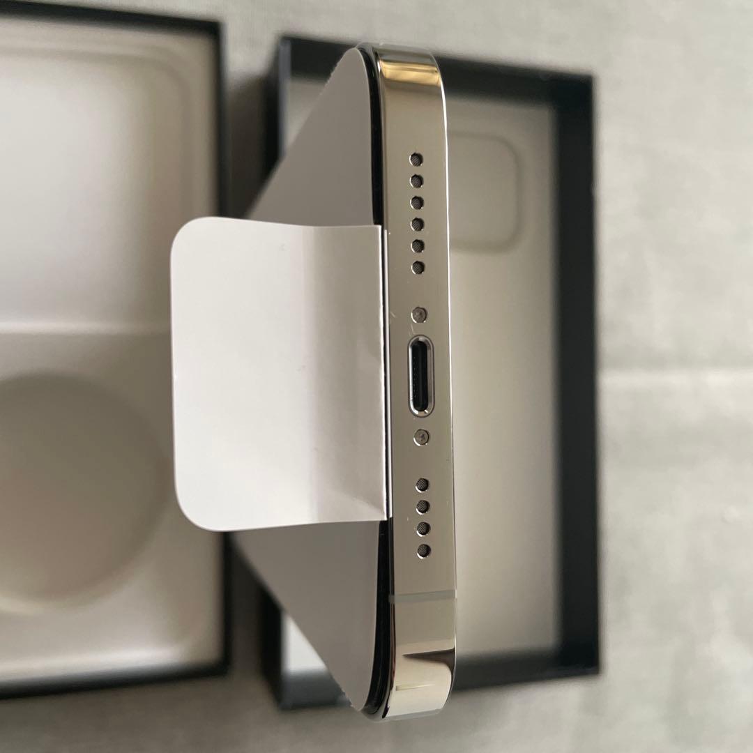 iPhone 13 Pro Max 256GB シルバー