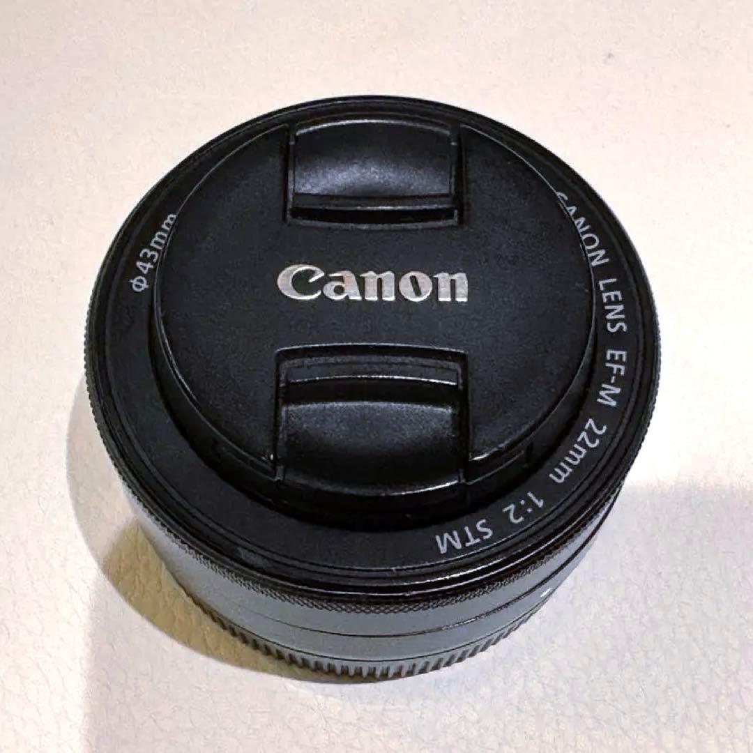 Canon EF-M 22mm F2.0 1:2 STM レンズ　グラファイト