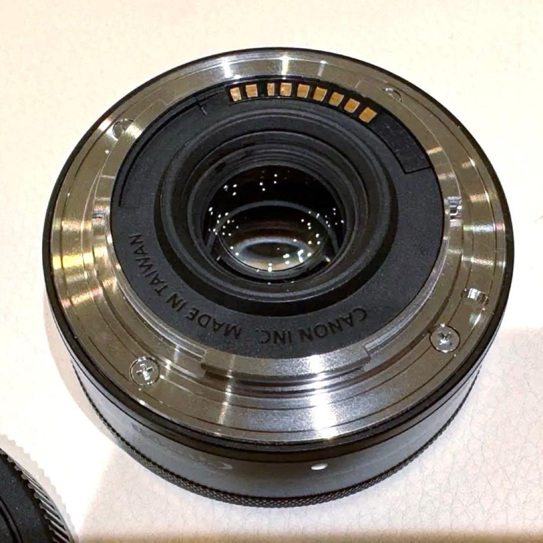 Canon EF-M 22mm F2.0 1:2 STM レンズ　グラファイト