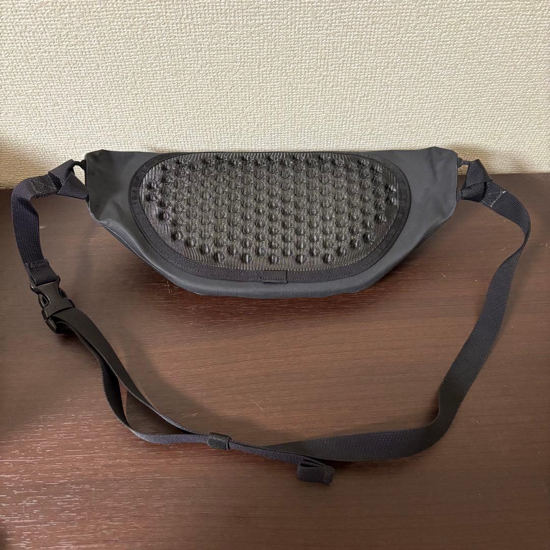 ARC’TERYX Granville Crossbody Bag 黒