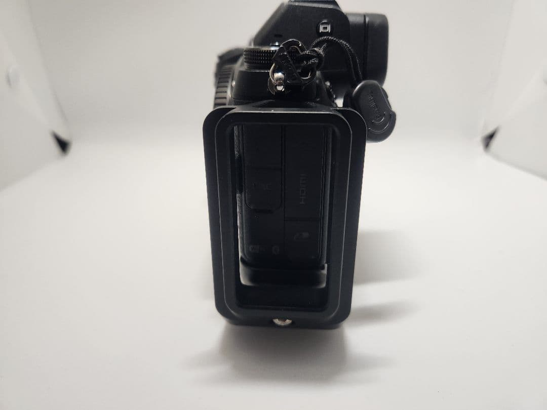 Nikon Z6　純正エクステンドグリップ/縦位置ブラケット付き