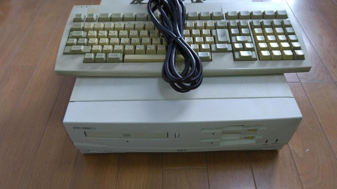 NEC PC-9821 Model s1 パソコン本体 キーボード ジャンク
