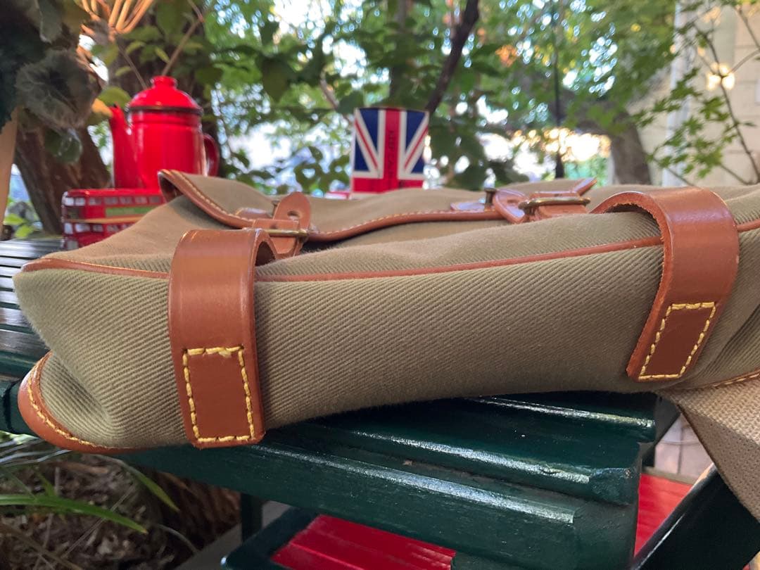 ブレリーオリーブグリーン キャンバス ショルダーバッグ