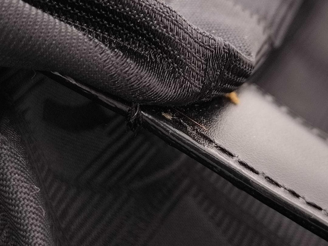 CHANEL シャネル のニュートラベルラインのトートバッグシリアルあり