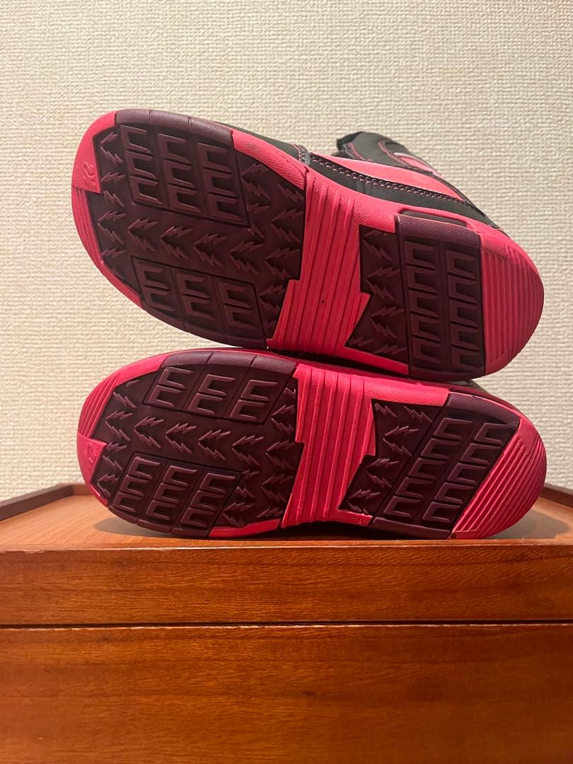 キッズスノーボード LIL KANDI 100cm＋バイン＋ブーツ 2回使用