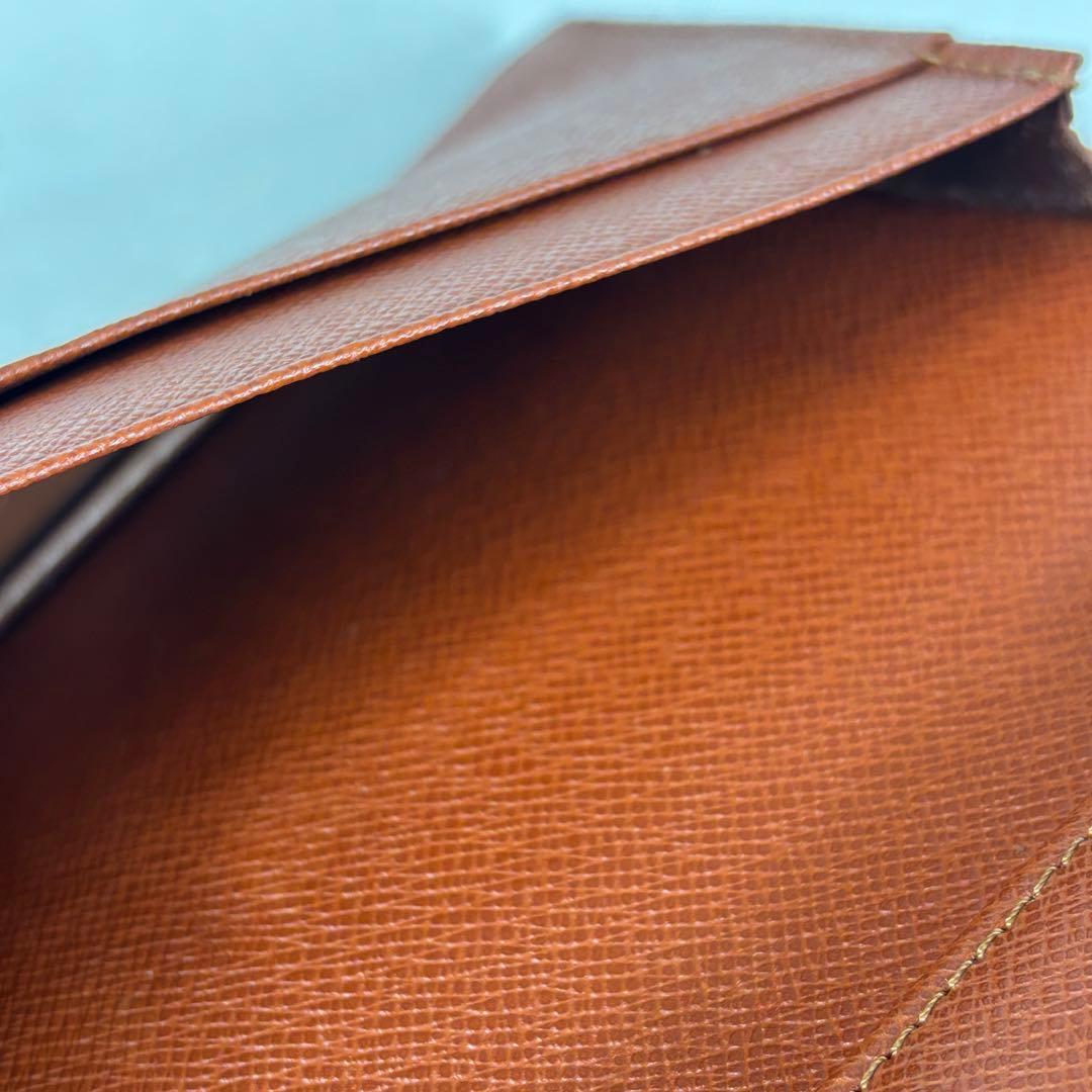 ルイヴィトン エピ ポルトカルト クレディ カードケース 札入れ ブラウン系