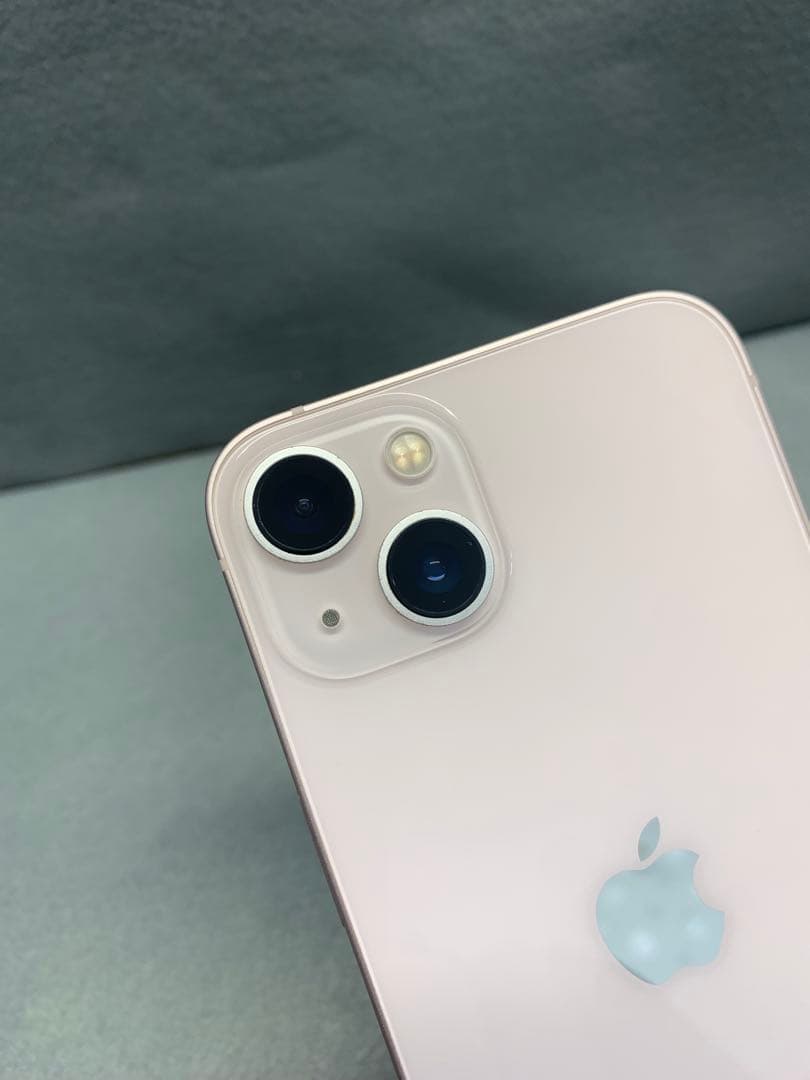 美品　国内版　SIMフリー　iPhone13 256GB ピンク色