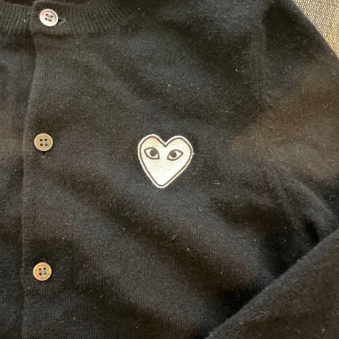 ま*)様 PLAY コムデギャルソン　ニットカーディガン　L パート刺繍ブラック