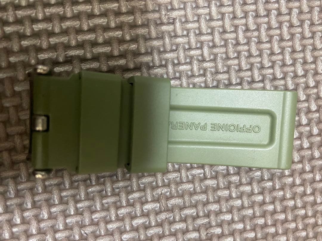 PANERAI パネライ 純正ラバーベルト 22-24mm カーキグリーン