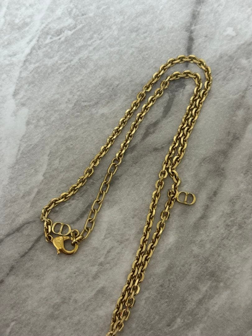 DIOR（ディオール）　蜂　ネックレス　ゴールド