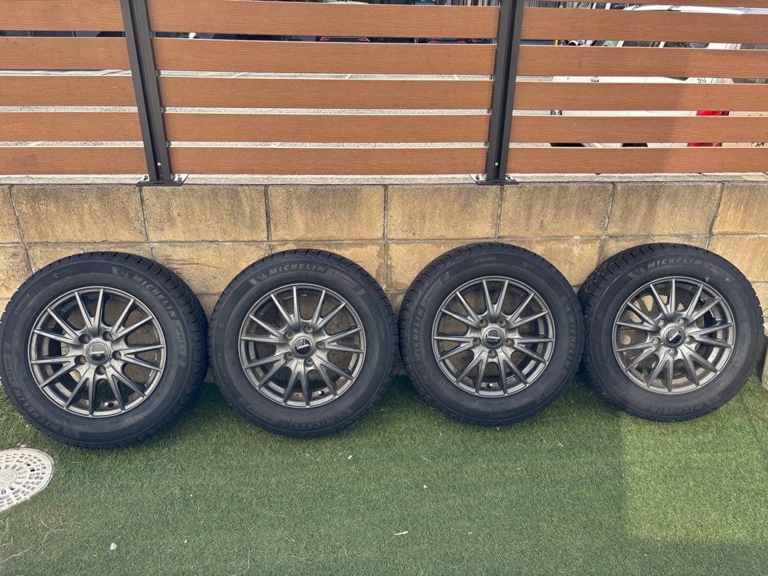 【専用】Yuki Kawaguchi様 ミシュラン　 スタッドレスタイヤ