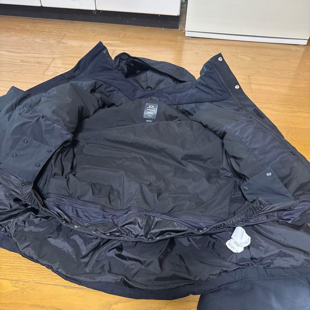 オークリーOAKLEY ゴアテックス　スノーウェア　Ｌ