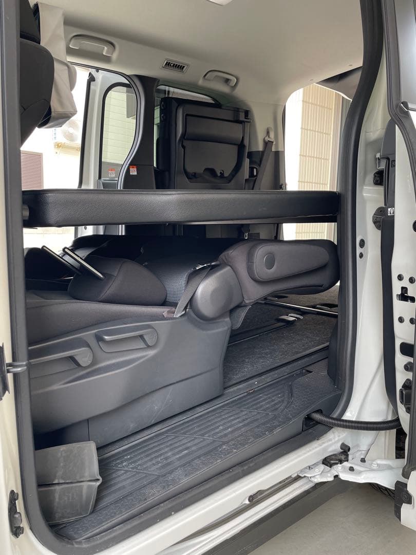 オレスカ専用　90系　ノア　ヴォクシー　株式会社トヨタテック　ベッドキット