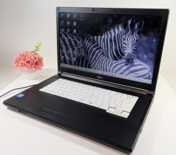 【超美品】Windows11✨新品8GB✨初心者に✨すぐ使える✨ノートパソコン✨