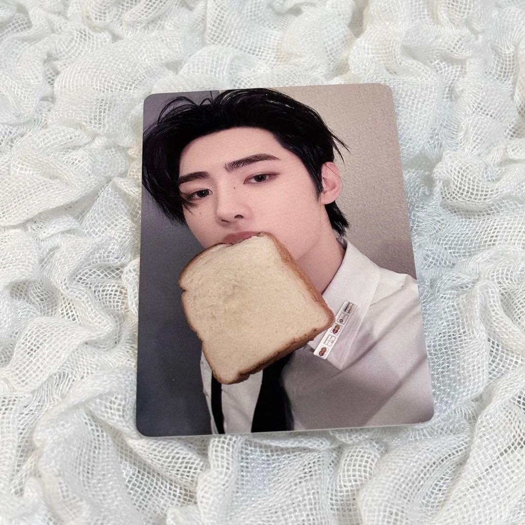 ENHYPEN ソンフン daydream yizhiyu 食パン トレカ 公式