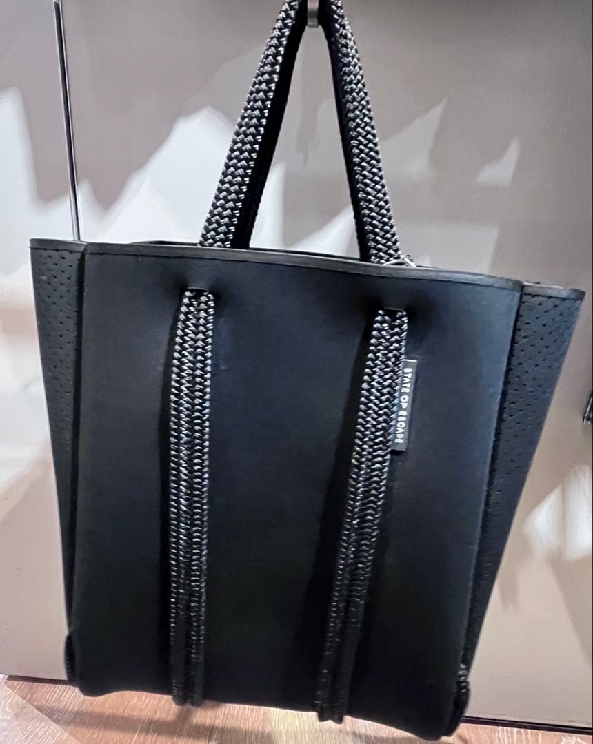 新品 男女兼用 STATE OF ESCAPE サテライトシティートート 黒