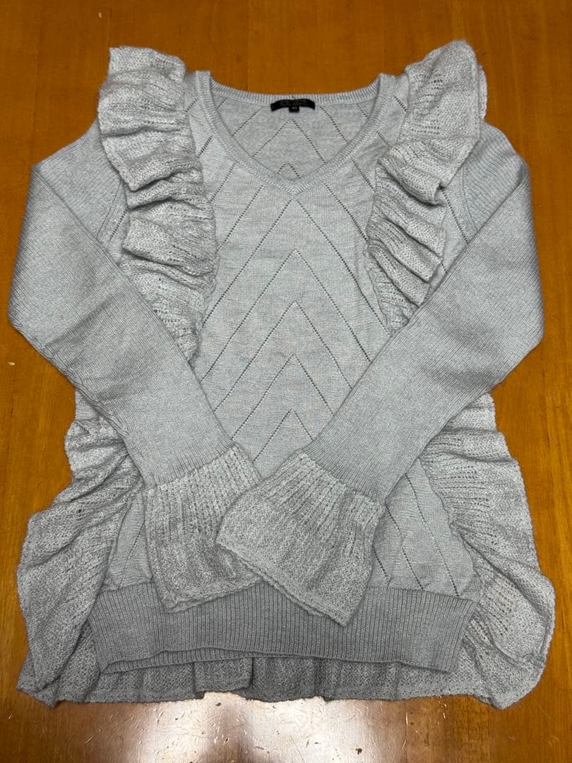 TO BE CHIC トゥービーシック　ニット　グレー