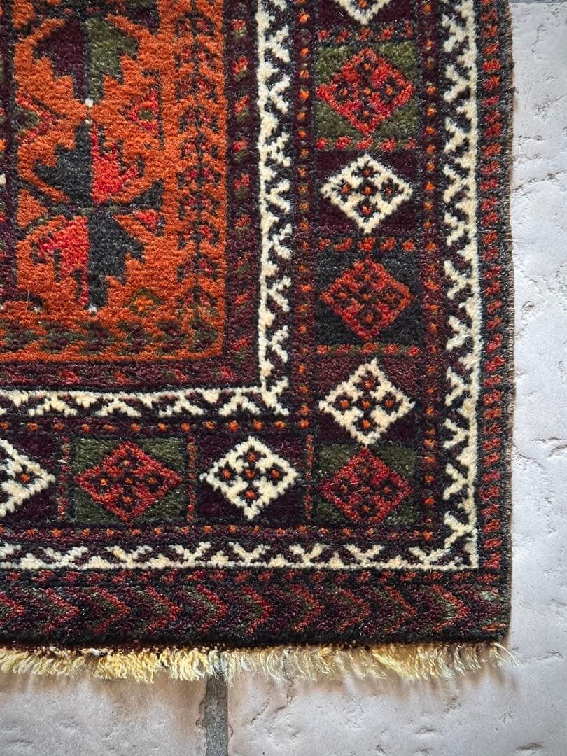 トライバルラグ　ヴィンテージラグ　バルーチ族　シスターン　ザボール　プリミティブ