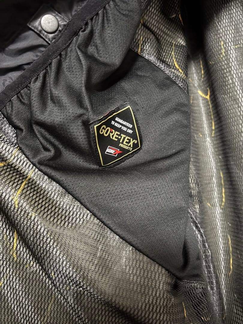 VOLCOM L GORE-TEX JKT ブラック Lサイズ